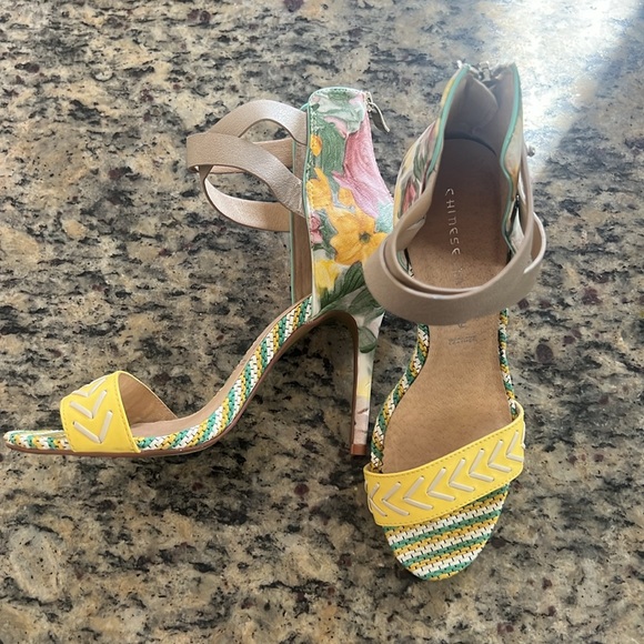 Chinese Laundry - Picture 3 of 6